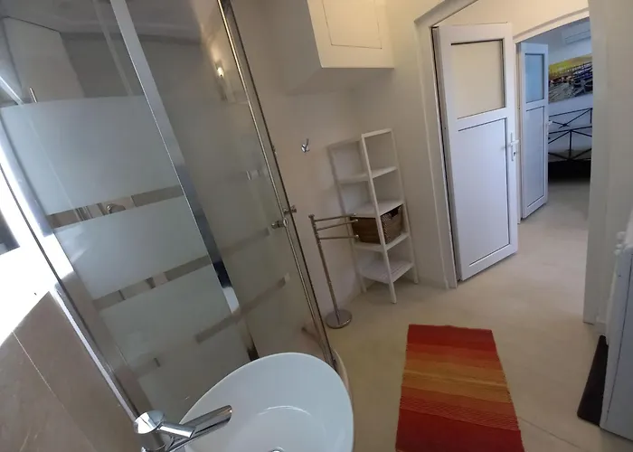 C-01 By Interhome * Colà