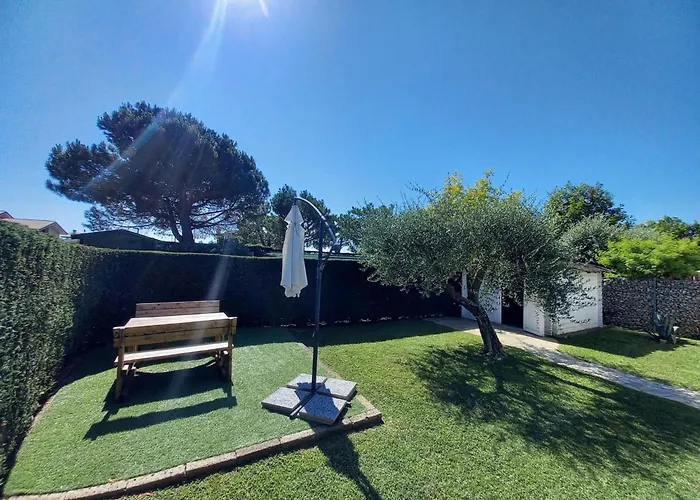 C-01 By Interhome * Colà