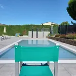 C-01 By Interhome Apartment